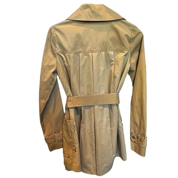 Guess Jacket XS Tan with pink and grey trim lined Snap and belt closure NWOT - Picture 2 of 12